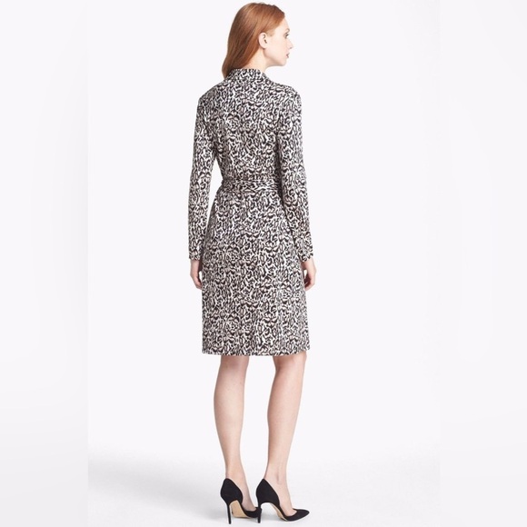Diane von Furstenberg "Kira" Leopard Wrap Dress Size 4 - Picture 2 of 9